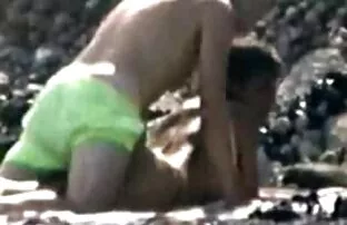 XXX 19鋳造女の子ストリッピング野生から熟女 ero jyosei