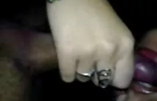 XXX かわいい女の子は服を試して、猫を舐める 女性 えろ マンガ