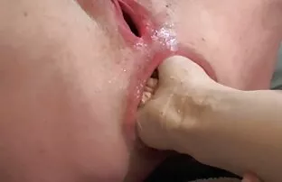 XXX かわいいティーンthimea 外国 人 女 えろ Belaは大きなハードに乗るのが大好き