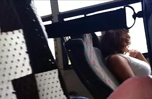 XXX 壁に掛けられ、彼女のオーガズムを描く えろ 女 教師