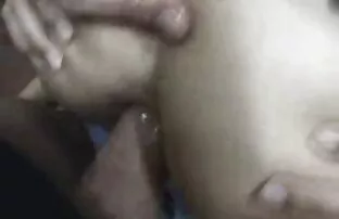 XXX 寮の偽の騒々しい女の子フィットネス巨乳と陰茎ポンプ おんな と おんな の えろ