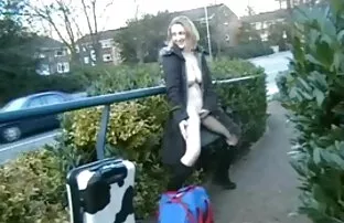 XXX 成熟した英国のバーガーは、床の上に掘削 えろ どう が 女 教師