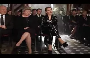 XXX 肛門中出し彼女の最初の休暇でスイス おんな と おんな の えろ