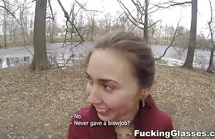 XXX カティアは二人の男に直面した 女性 でも えろ