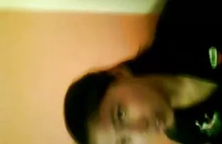 XXX デイジーマリー巨乳ラティーナ指クソといくつかのおもちゃで遊んで。 えろ 女 同士