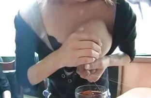 XXX フィスティングスキニー十代の貪欲なバケツ緩い貪欲 女 向け えろ