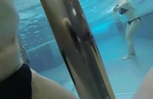 XXX 売春婦イランのトップ 女性 マッサージ 師 えろ